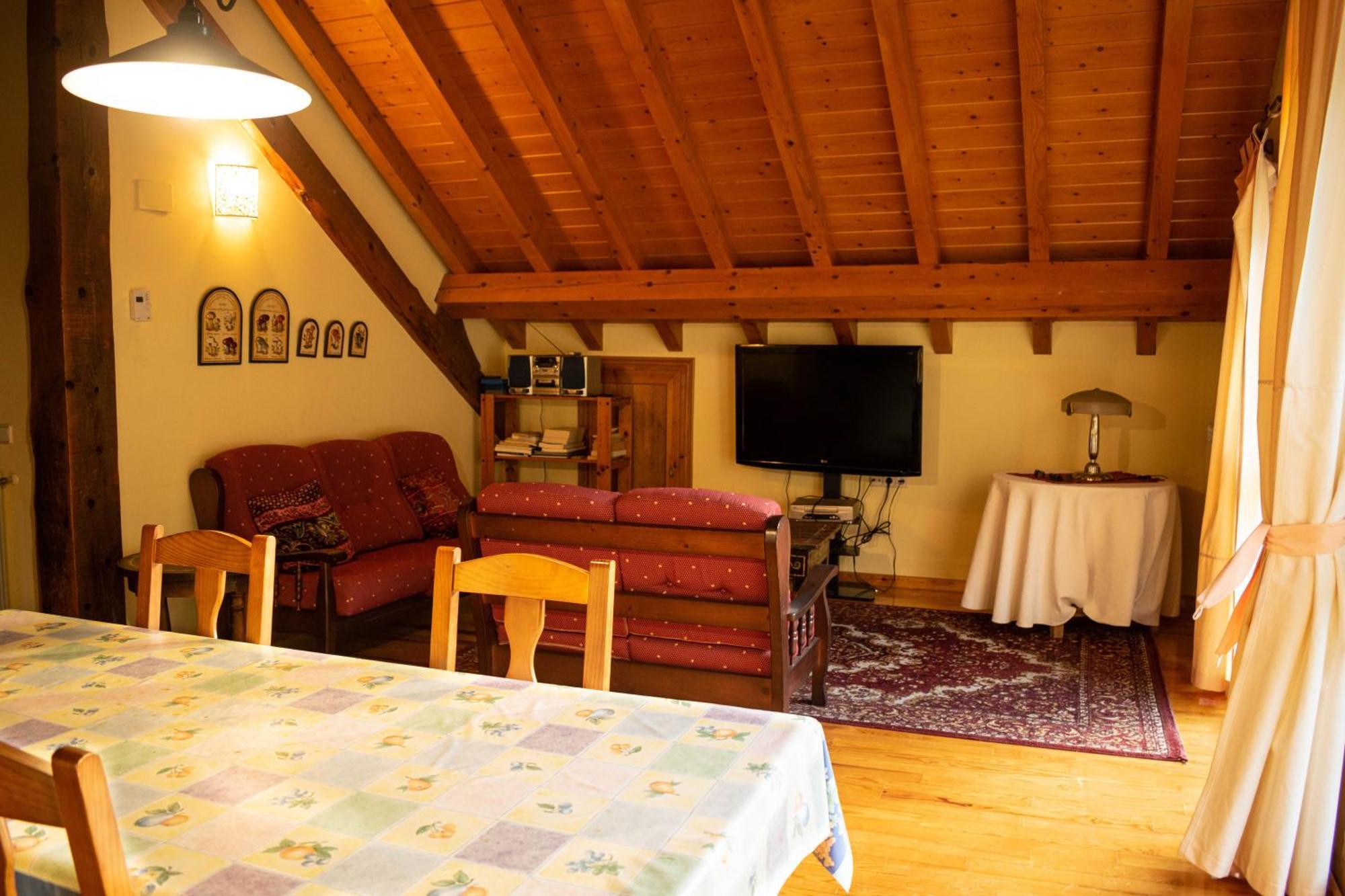 Kabila Enea 2 Apartman Uztarroz Kültér fotó